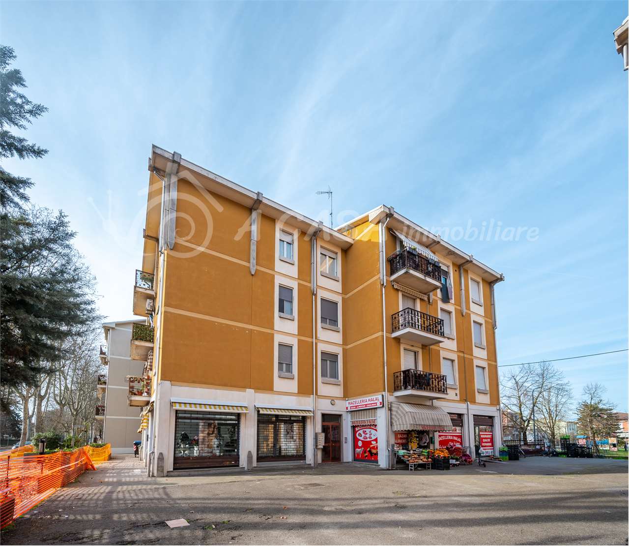 AMPIO TRILOCALE IN ZONA SERVITA