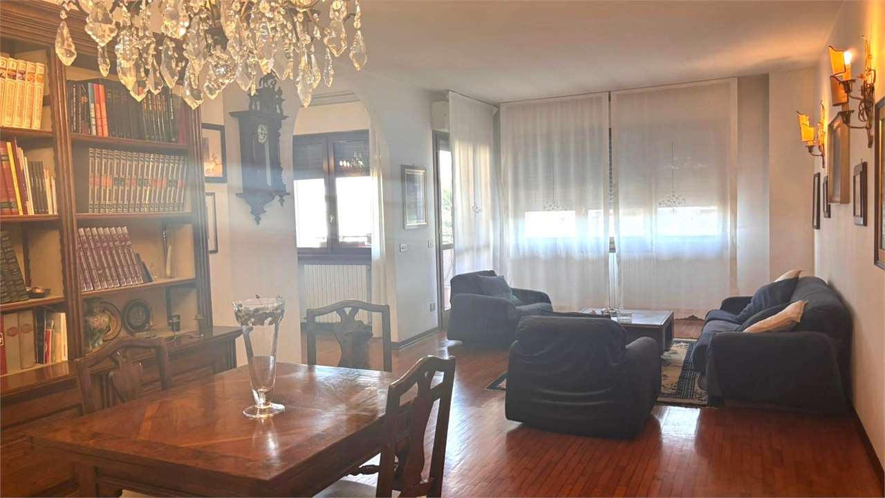 TRILOCALE USO TRANSITORIO