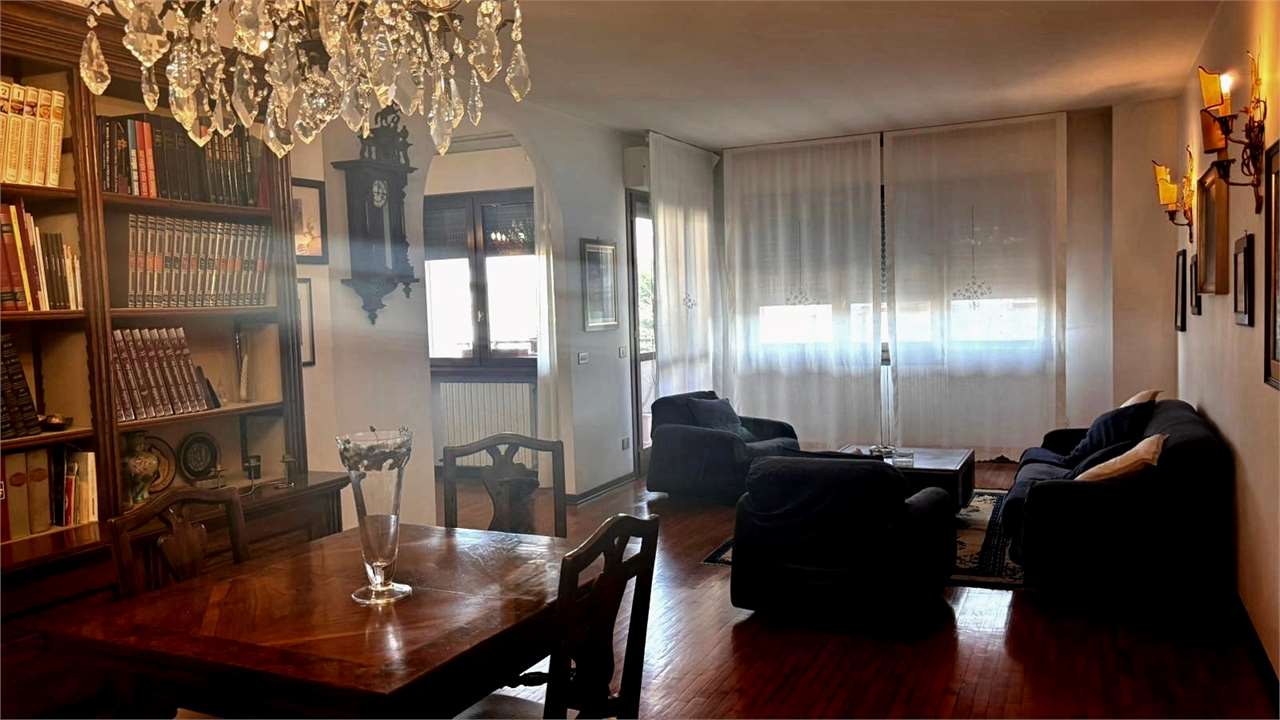 TRILOCALE USO TRANSITORIO