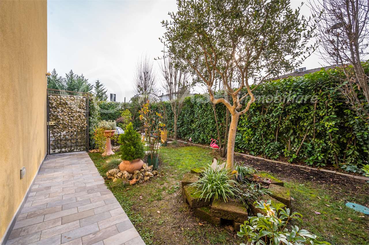 DUPLEX CON GIARDINO