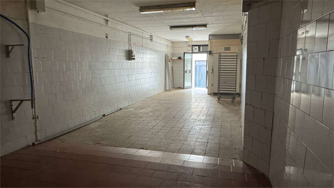 MAGAZZINO E LABORATORIO
