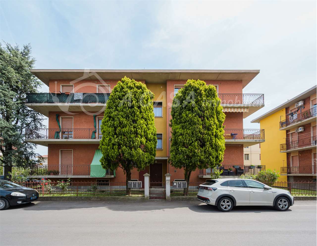 Esclusivo Ultimo Piano Luminoso con Tripla Esposizione e Garage