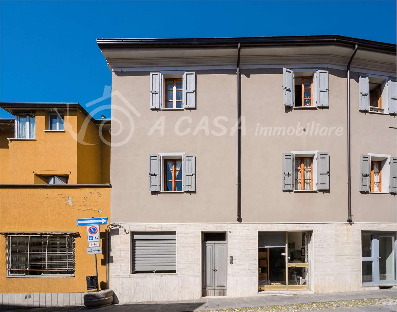TRILOCALE RISTRUTTURATO CON BASSE SPESE CONDOMINIALI
