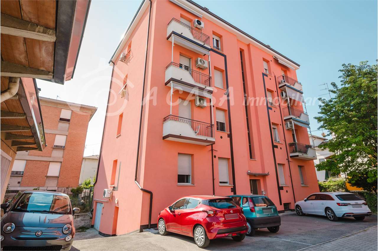 AMPIO TRILOCALE IN CONDOMINIO RISTRUTTURATO