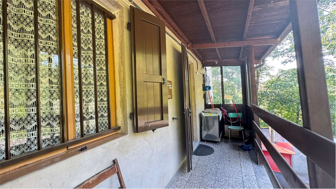 CASA SEMINDIPENDENTE