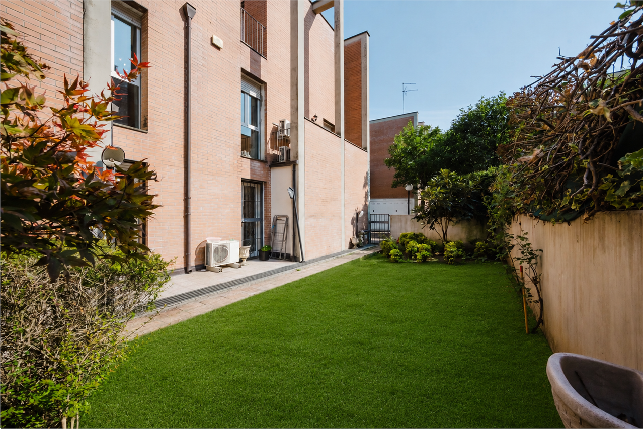 VILLA  A SCHIERA
