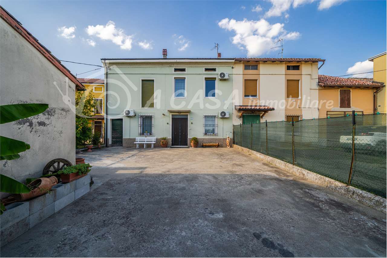 PORZIONE DI CASA RISTRUTTURATA