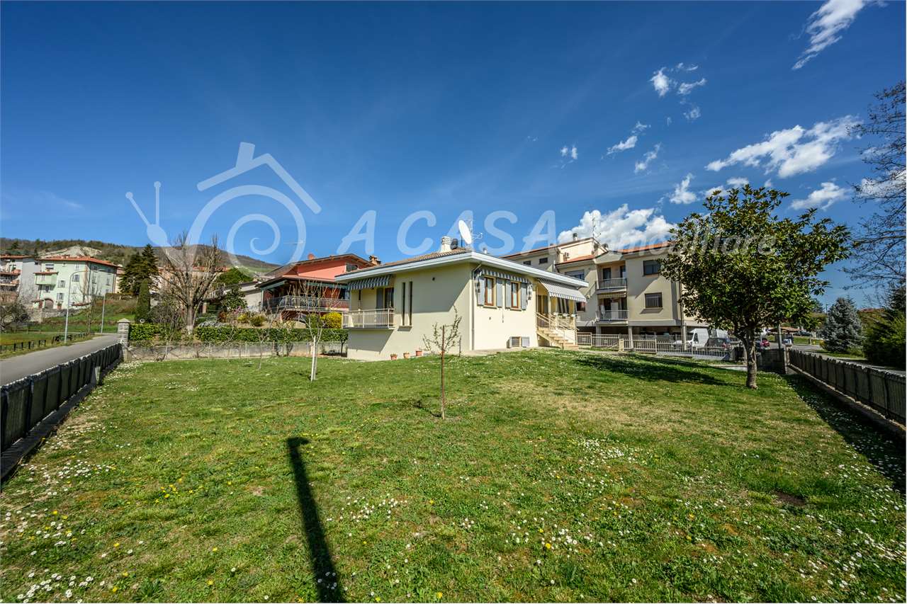 VILLA INDIPENDENTE CON GIARDINO
