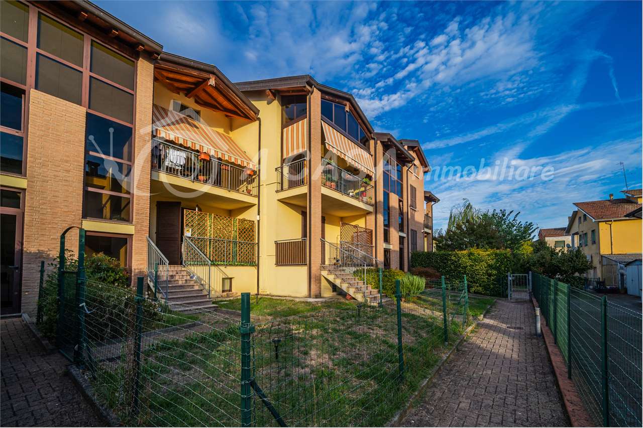 RECENTE APPARTAMENTO CON LOGGIA E AUTORIMESSA