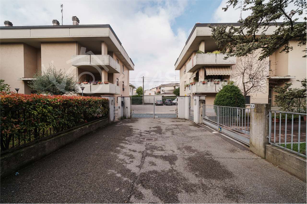 APPARTAMENTO CON AUTORIMESSA